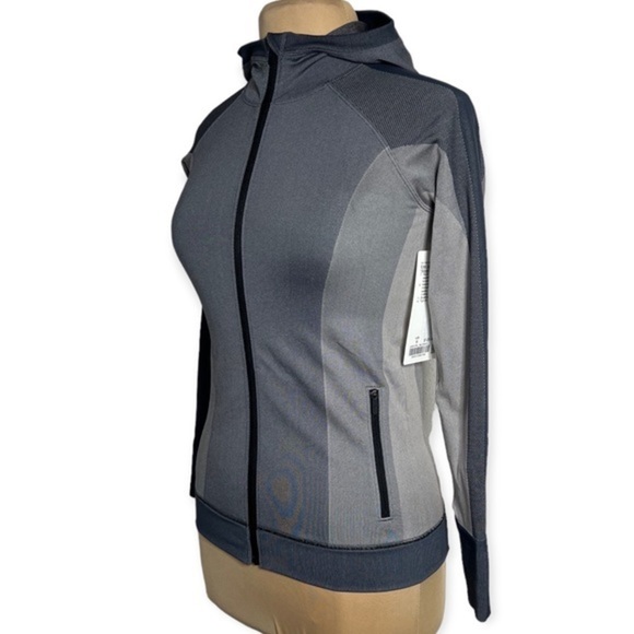 Lululemon Ebb to Train Jacket *Abstract
Black / Dark Chrome
New with Tags - Picture 6 of 17